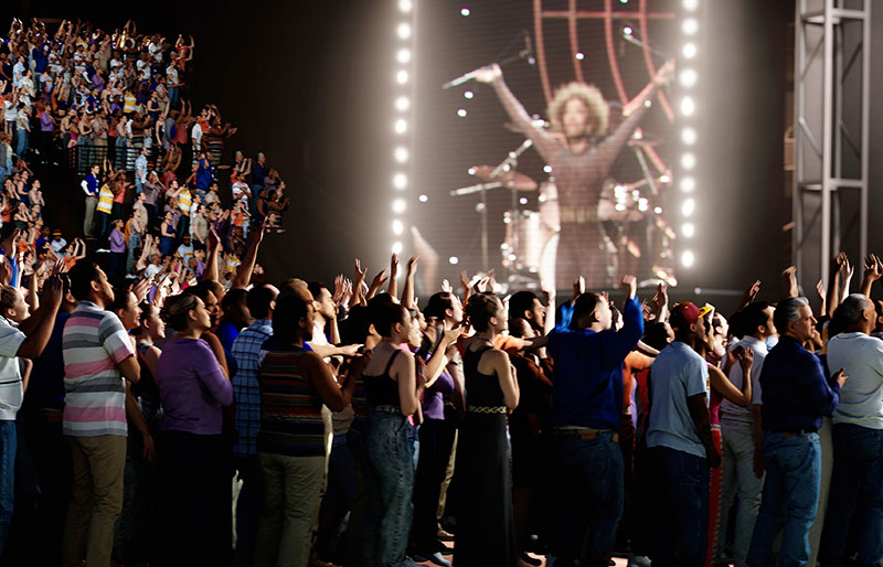 ReDefine Builds Crowds with Heart for ‘I Wanna Dance with Somebody’ ReDefine Dance13 L04 crowdLayout 1006 v001